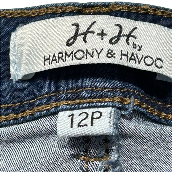 Embroidered H & H - Harmony and Havoc jeans - Picture 3 of 10